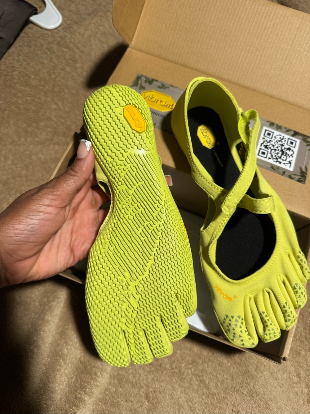Vibram V-Soul FiveFingers Neon Lime brand new